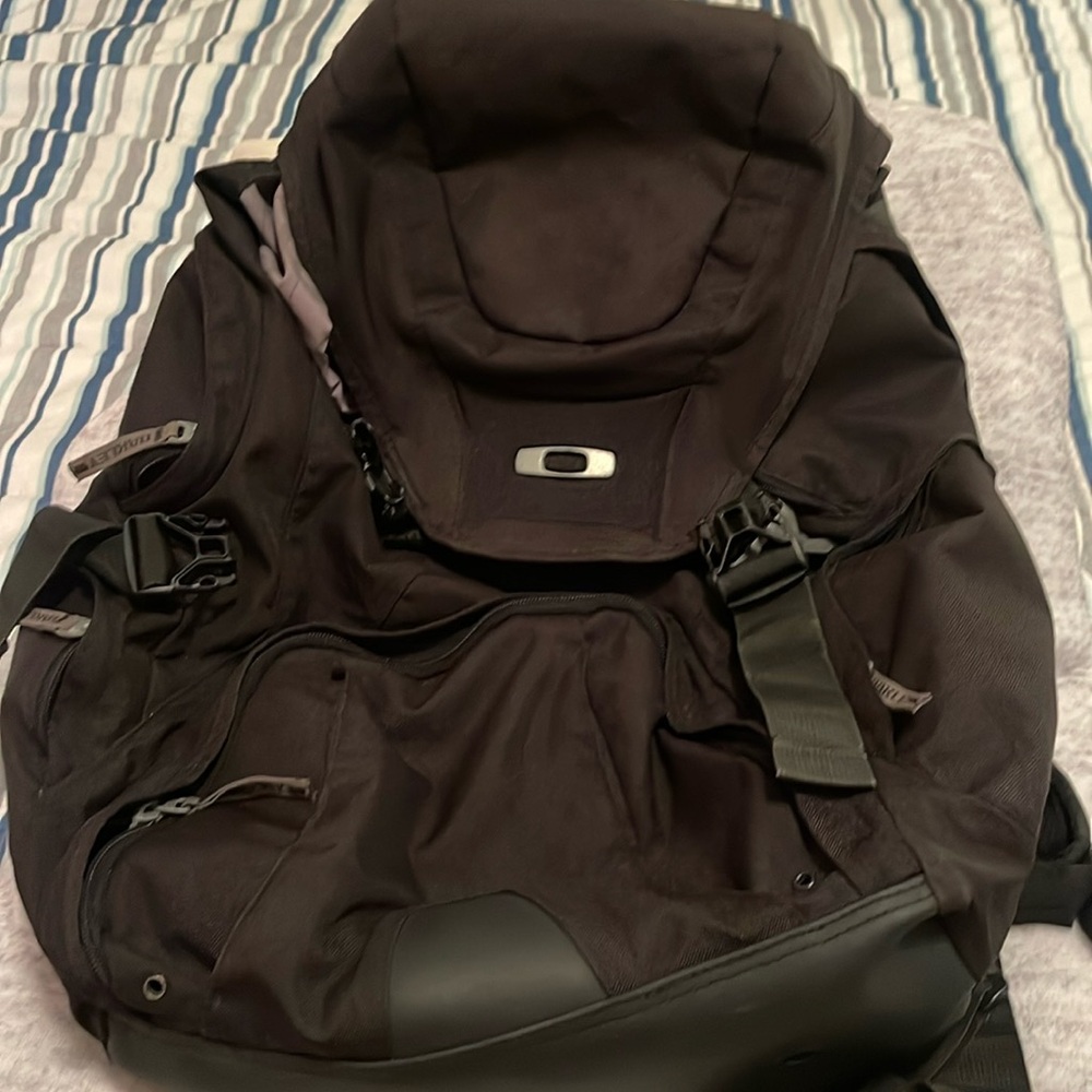 Oakley -tactical backpack. Black -used good condition.